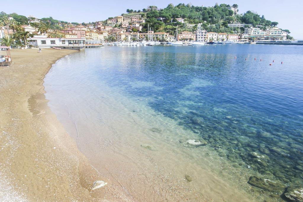 Il Porto Trilocale Nr.7 Lägenhet Porto Azzurro Exteriör bild